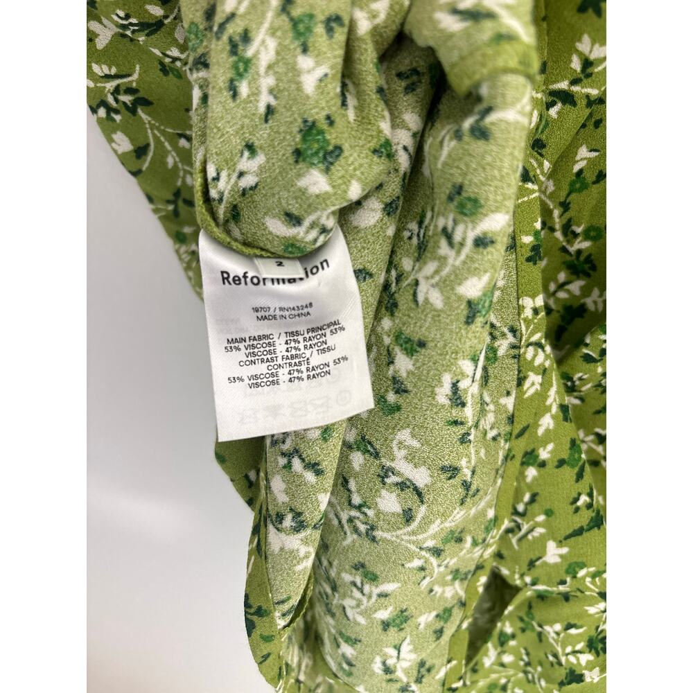 Reformation Noha Dress in Samantha green 2 - Picture 8 of 9